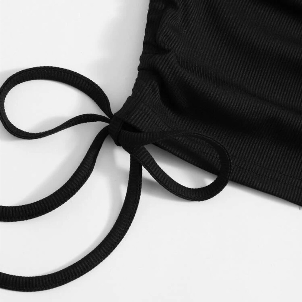 ☀️Romwe: Solid Drawstring Side Ribbed Halter Crop Top☀️ - Picture 3 of 5